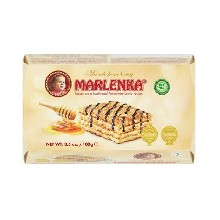Marlenka honey tart with walnuts